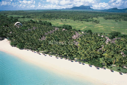 La Pirogue Hotel 3